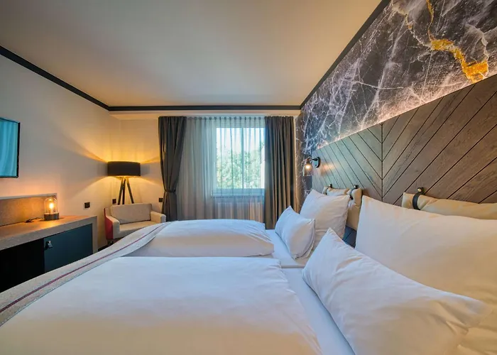 Fourside Hotel Salzburg Messe, Trademark Collection By Wyndham